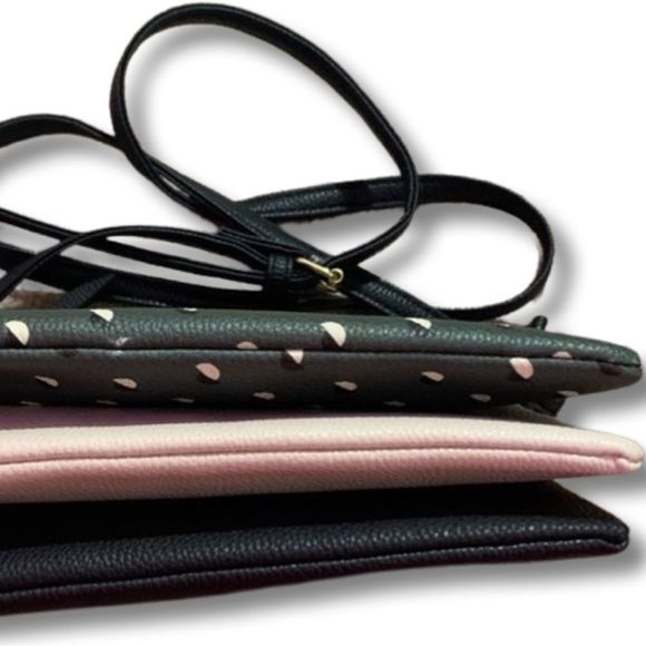 🛍 EUC-  Time & Tru Crossbody Triple Compartment Bag Green, Cream, and Black - Picture 2 of 5